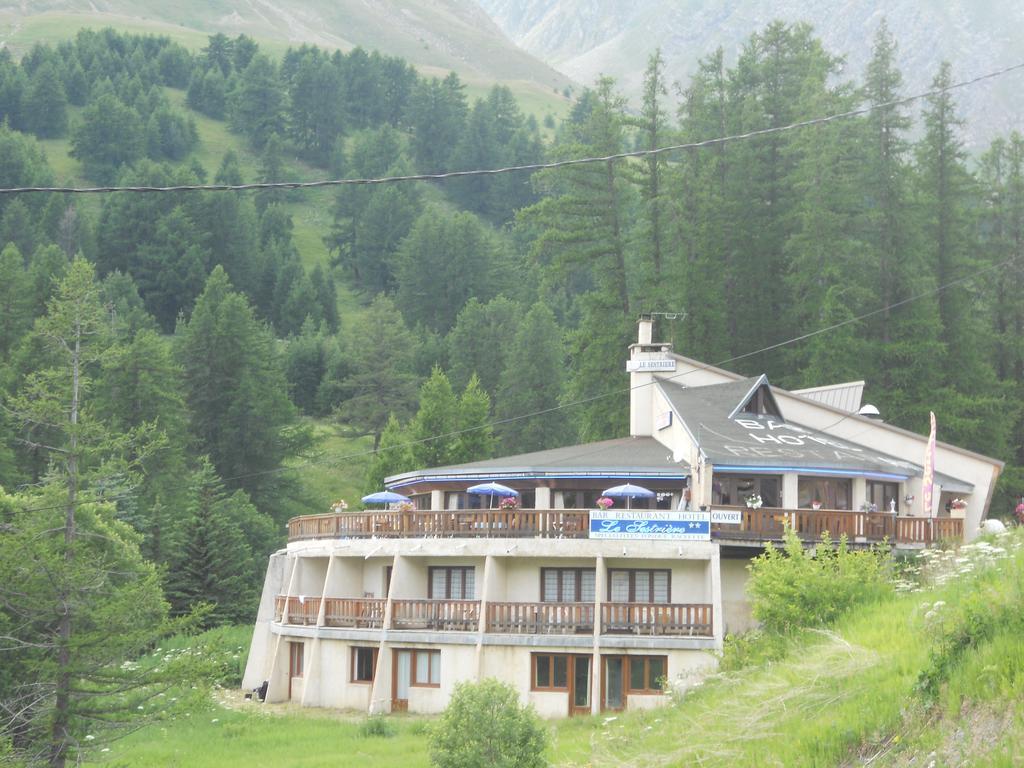 Le Sestriere Hotel Алос Екстериор снимка