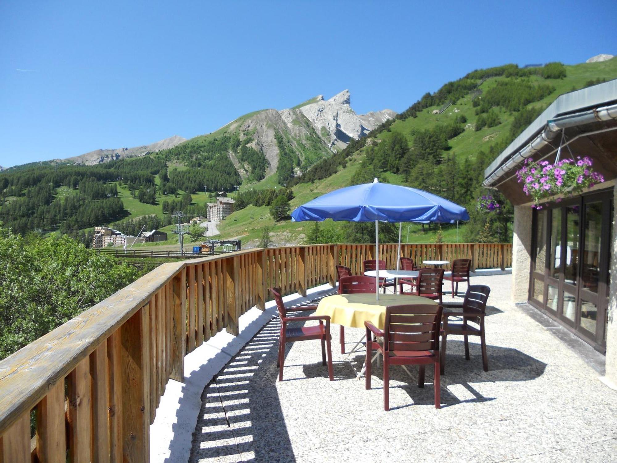 Le Sestriere Hotel Алос Екстериор снимка