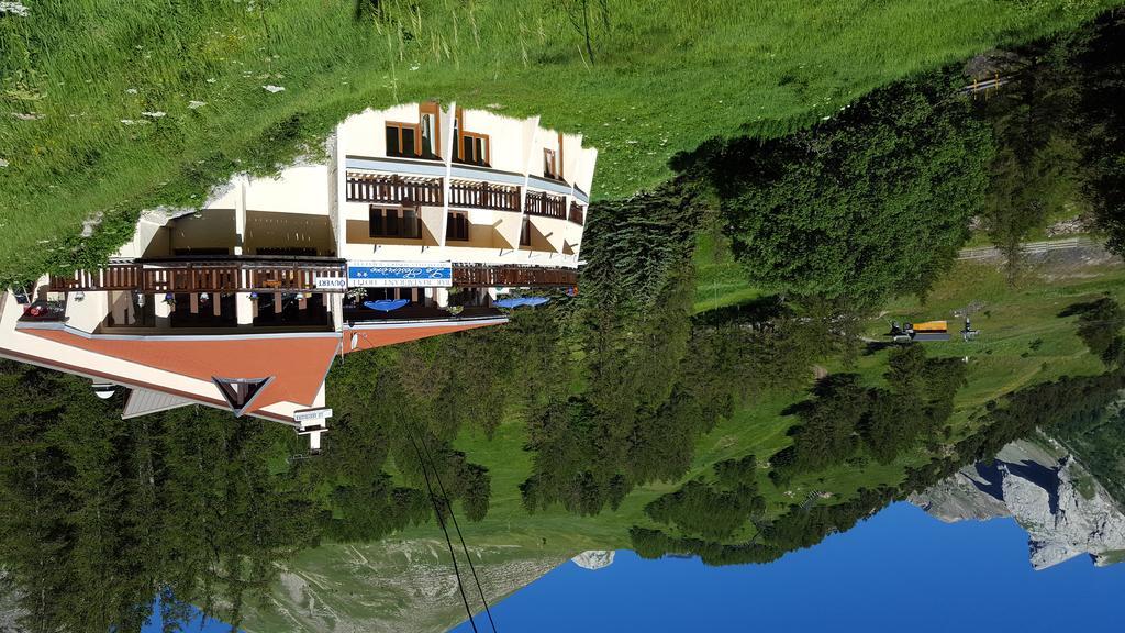Le Sestriere Hotel Алос Екстериор снимка