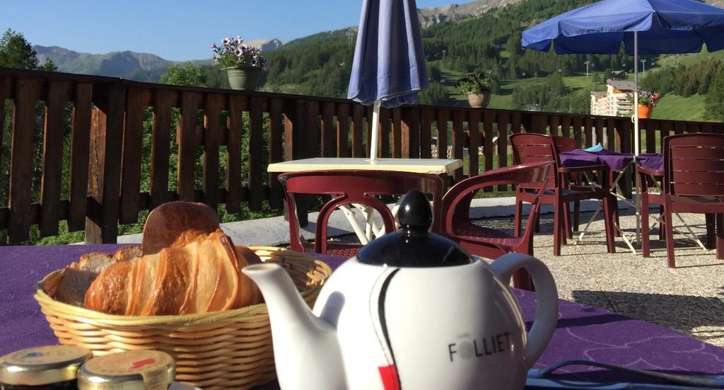 Le Sestriere Hotel Алос Екстериор снимка
