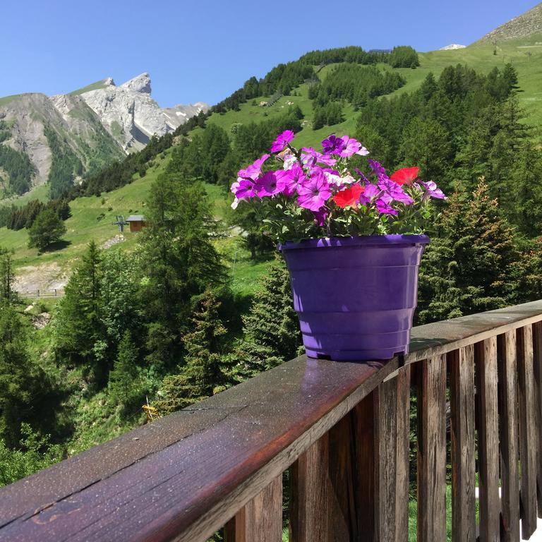 Le Sestriere Hotel Алос Екстериор снимка